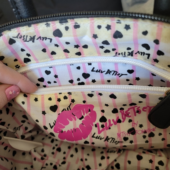 Betsey Johnson "Luv" Purse - Picture 5 of 8
